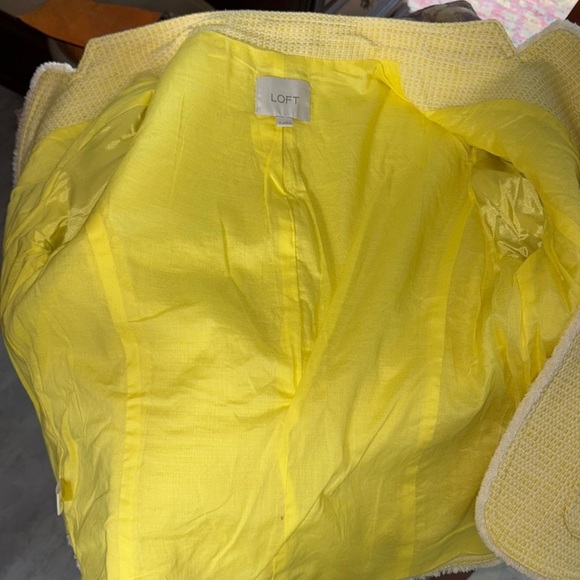 Loft  Jacket  blazer  7/8” sleeves. Open front  raw edge look trim cotton yellow - Picture 3 of 12